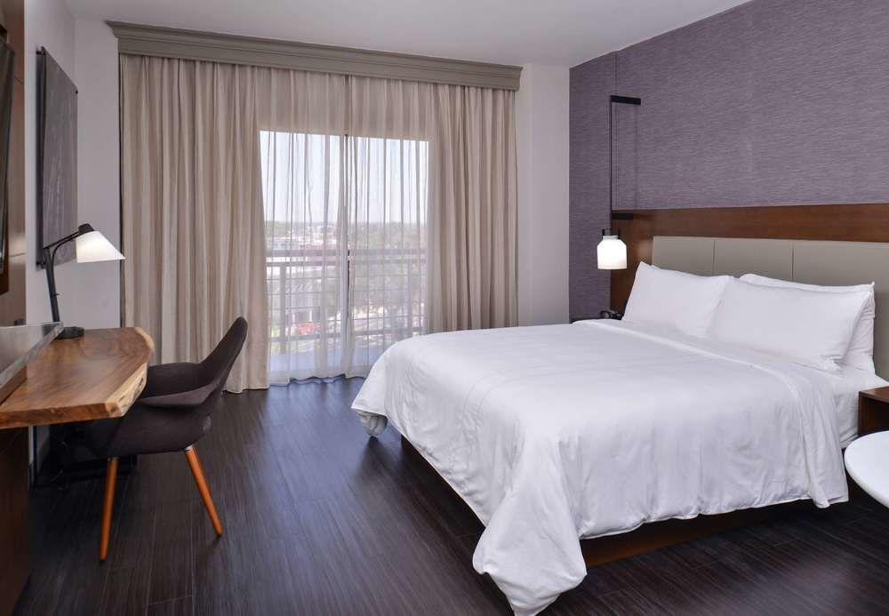 Hotel Visalia Marriott At The Convention Center Exterior foto