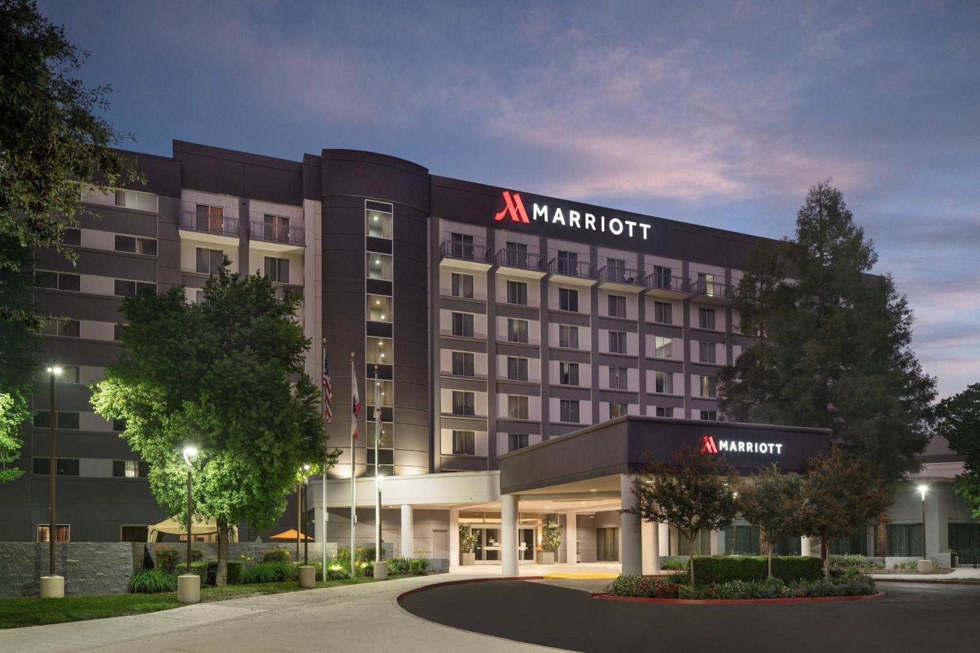Hotel Visalia Marriott At The Convention Center Exterior foto