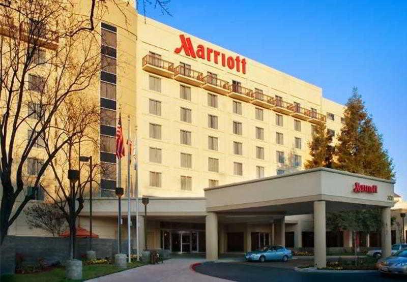 Hotel Visalia Marriott At The Convention Center Exterior foto